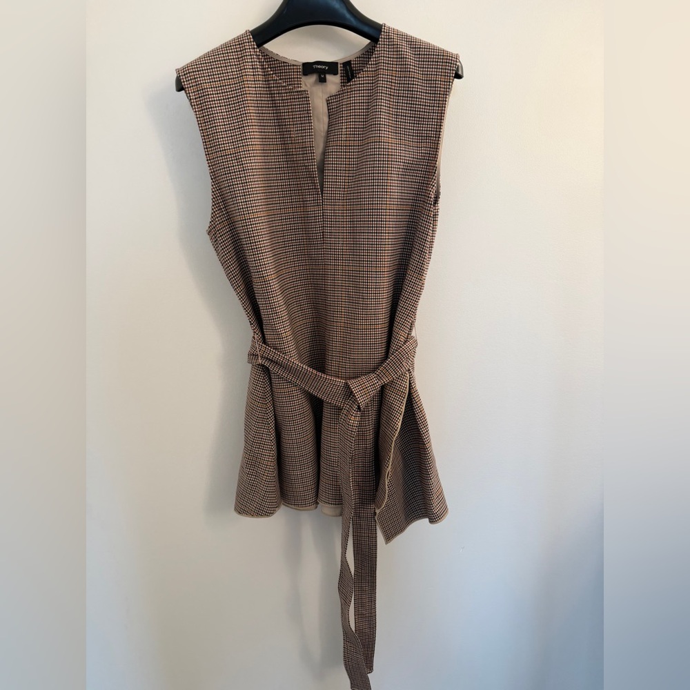Theory Structured Wool Sleeveless Top